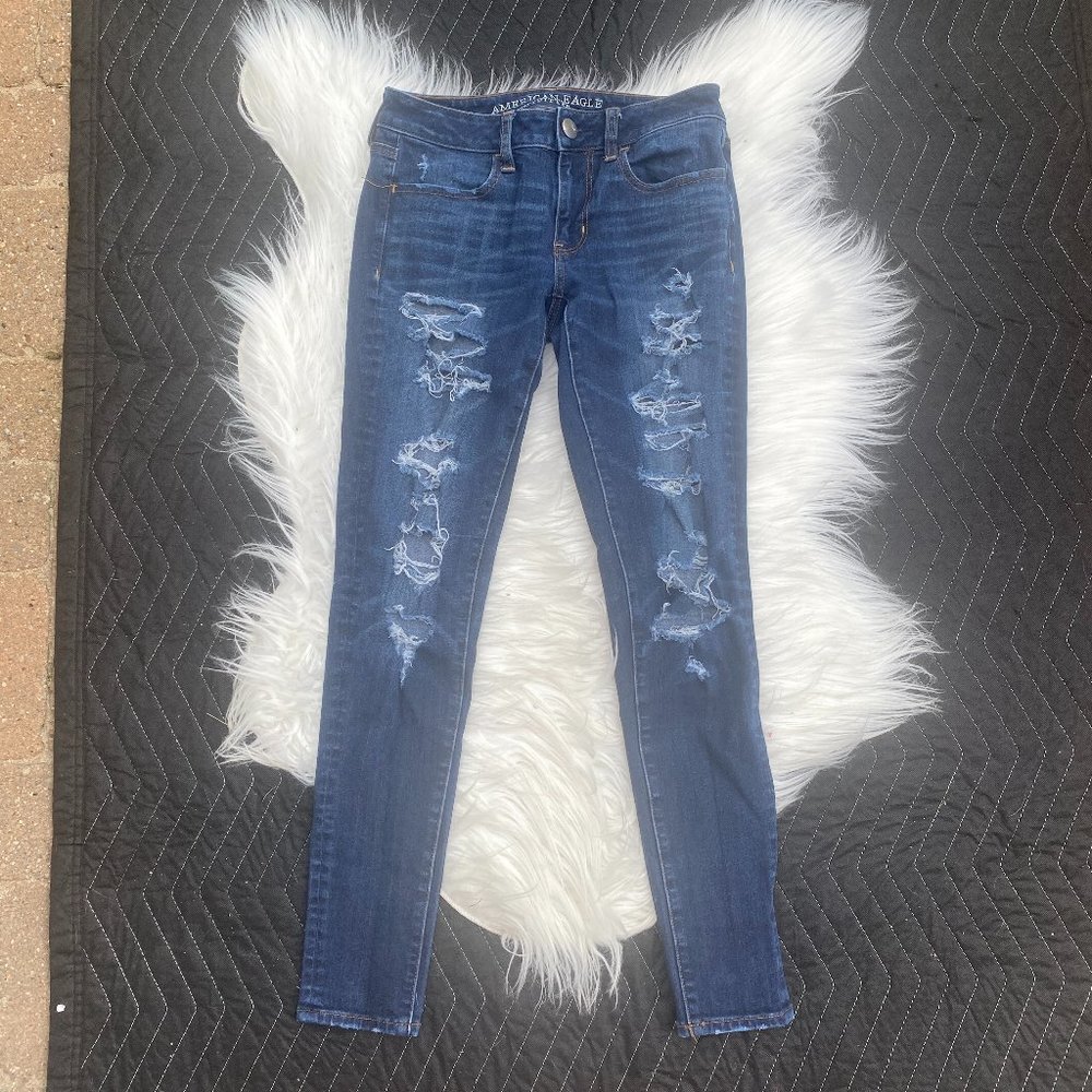 American Eagle Distressed Jegging Dark Wash